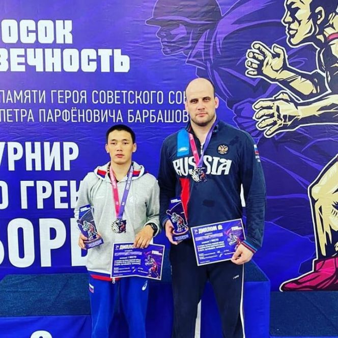 Четверо борцов Алтайского края стали призёрами первого мемориала Петра Барбашова