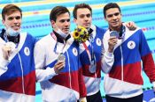 Первая медаль дня: россияне завоевали серебро в плавательной мужской эстафете 4х200 метров вольным стилем