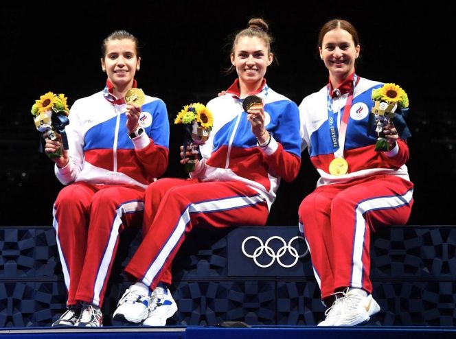 Российские саблистки выиграли золото в командном первенстве на Олимпиаде в Токио