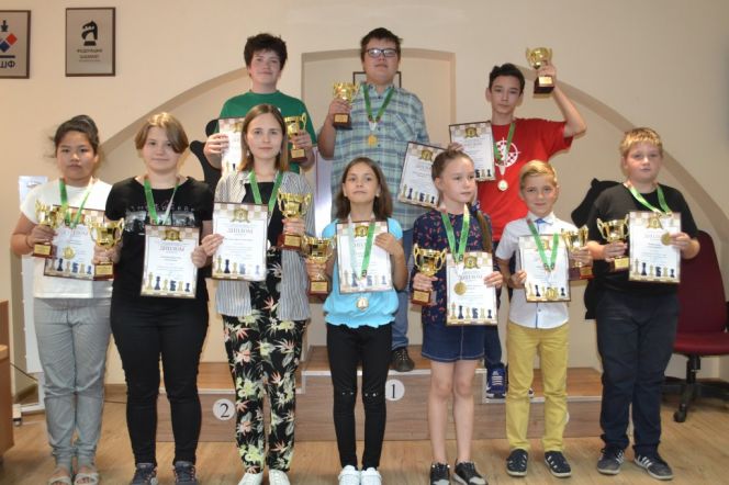 В Барнауле наградили победителей и призеров первенства края по классическим шахматам