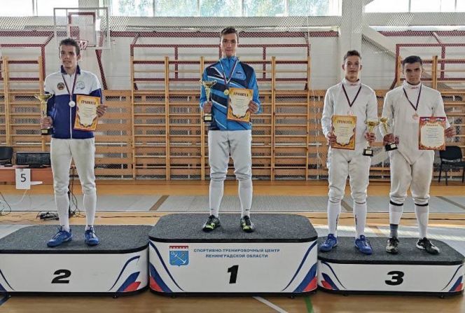 Саблист Кирилл Шаповалов из Барнаула стал серебряным призером турнира кадетов "Балтийский старт"