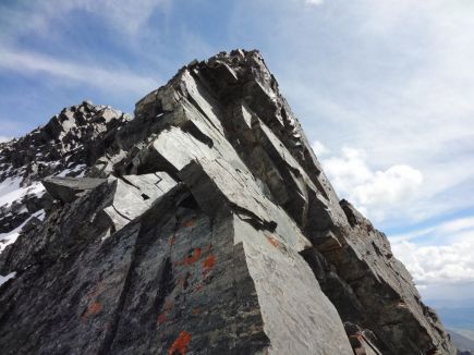 Федерация альпинизма России внесла Пик Владимира Балыбердина в классификатор маршрутов на горные вершины. 