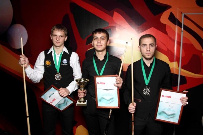 В Сибирском бильярдном центре «Богема» прошёл Кубок «Старт-Динамика» по правилам «Свободной пирамиды».