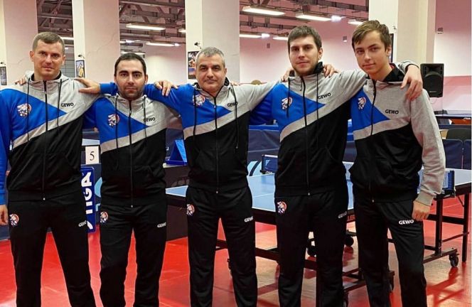 На фото слева направо: Артём Панченко, Эдуард Апагуни, Степан Багиян, Илья Ронин и Александр Волошин