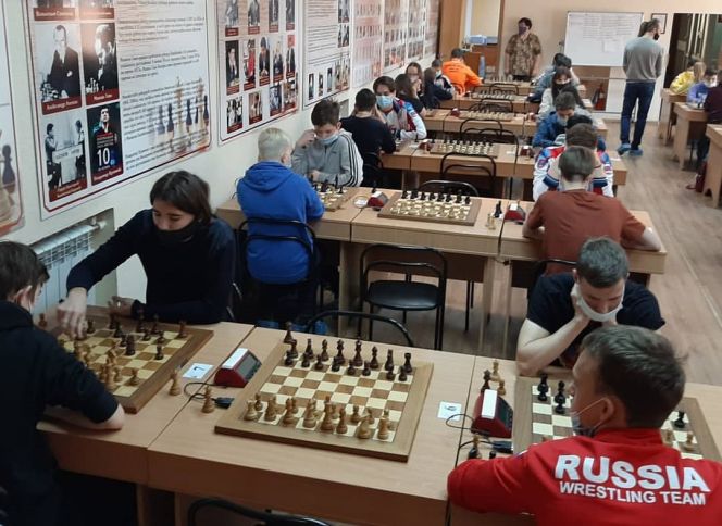 По итогам первенства Сибири в "классике" на счету  алтайских шахматистов шесть медалей
