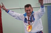 Заслуженному тренеру России по спортивной гимнастике Евгению Кожевникову - 50 лет. 
