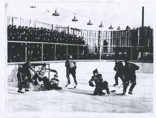 Страницы истории алтайского хоккея.  Февраль 1962 года. А это просто оттепель…