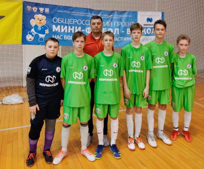 Команда Новоалтайского лицея №8 стала седьмой на Всероссийском финале проекта «Мини-футбол - в школу»