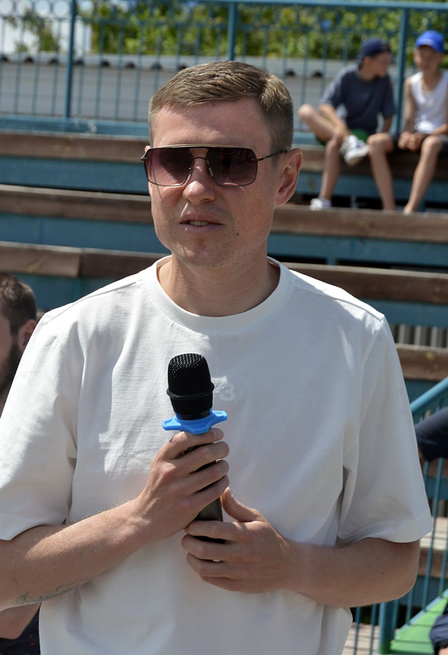 Сергей Нестеренко стал почетным гостем турнира. Фото: Александр Кривоножко