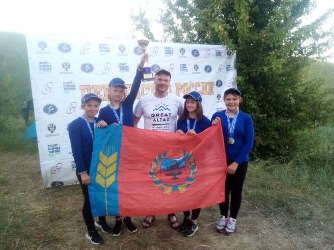 Впервые в истории российского рафтинга экипаж из Алтайского края стал победителем в многоборье на первенстве России