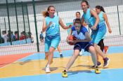 Баскетболистки Павловского района побеждают Благовещенку (фоторепортаж)