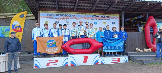 Сборная Алтайского края стала победителем первенства России до 20 лет и на рафтах-6, и на рафтах-4