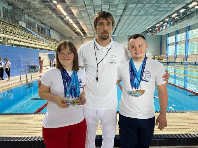 Алтайские спортсмены с синдромом Дауна выступили на Всероссийском турнире Специальной Олимпиады России по плаванию «Победим вместе»