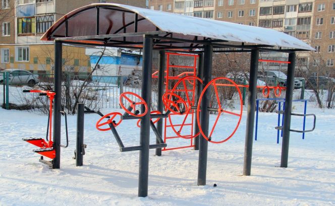 В Барнауле открыли уличную тренажерную площадку для людей с ограниченными возможностями здоровья