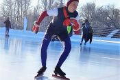 Декабрьская проба. Конькобежцы Алтая открыли спортивный сезон на собственном льду