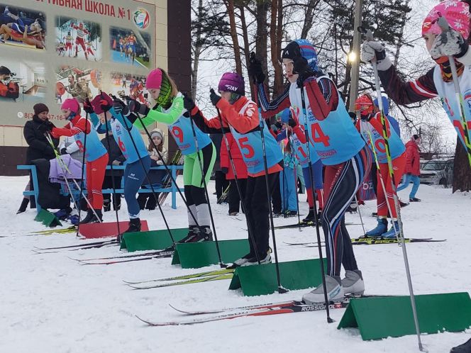 48 команд приняли участие в "Рождественской гонке" в Бийске
