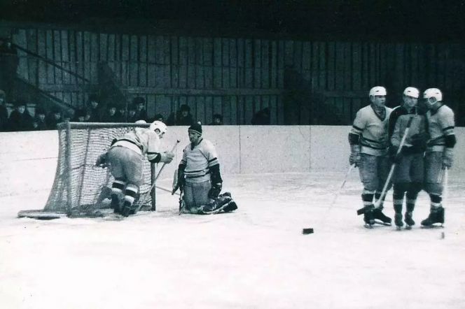 Страницы истории алтайского хоккея.  Январь 1968 года. Ничья, но какая!