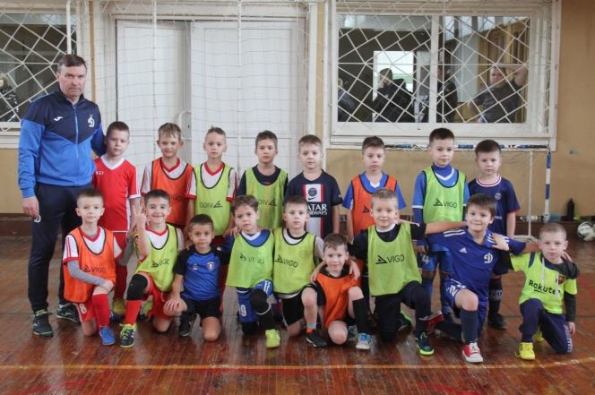 Футбольная Академия "Динамо" имени Льва Яшина продолжает набор мальчиков 2016 года рождения для зачисления в филиал в Алтайском крае