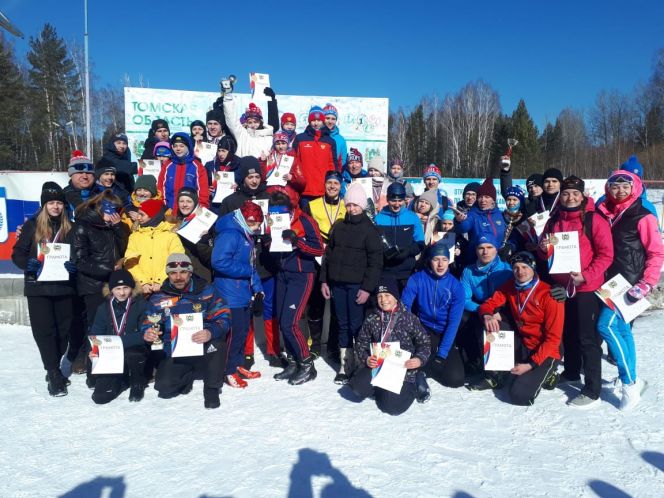 Алтайские спортсмены успешно выступили в зимнем троеборье на заключительном старте сезона в Северске  