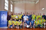 В Барнауле состоялся краевой турнир по волейболу среди ветеранов правоохранительных и силовых структур