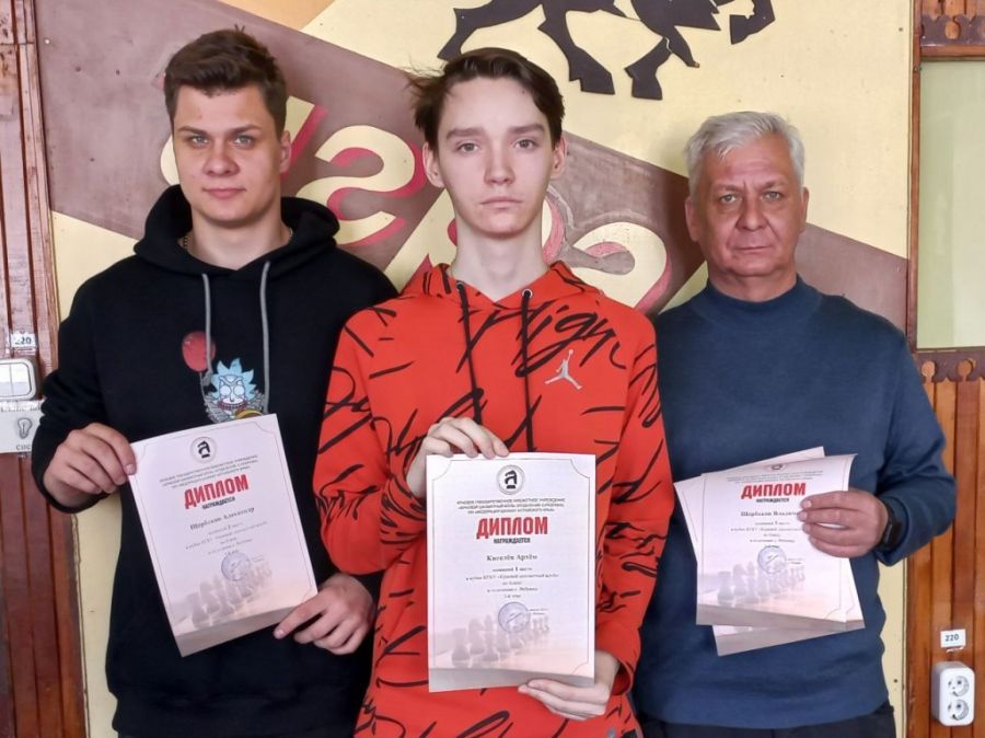 В Ребрихе завершился третий этап Кубка Краевого шахматного клуба по блицу и рапиду