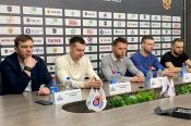 Серебро - это шаг вперёд. Тренеры и игроки ХК "Динамо-Алтай" подвели итоги сезона 