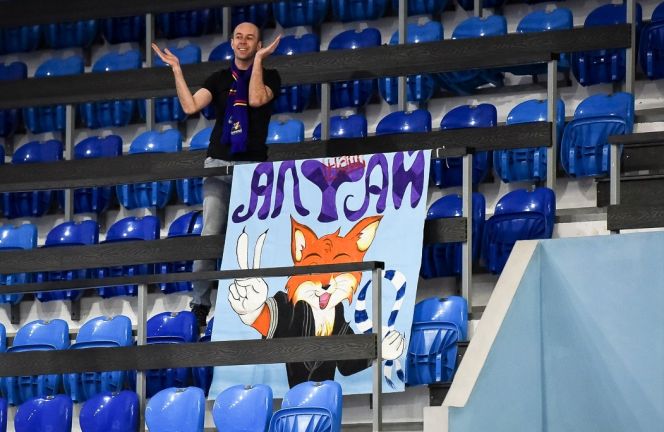 Максим поддерживает «Алтай-АГАУ» во Владивостоке, 2023 год. Фото: ВК «Приморочка»