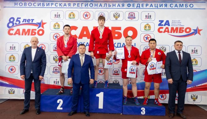 Никита Савин стали серебряным призёром Всероссийского турнира по боевому самбо