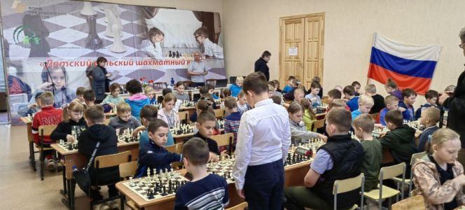 Более 60 детей сыграли в Баево на лично-командных соревнованиях «Юный шахматист»