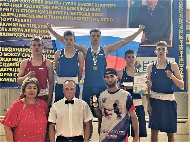Спортсмены «Алтайского ринга» выступили на международном турнире в Казахстане. Артём Рослов - серебряный призер