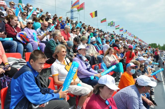 Международная "Алтайская регата" будет интересна зрителям не меньше, чем этап Кубка мира-2021 по гребле на байдарках и каноэ - грандиозное спортивное событие, навсегда вошедшее в историю Алтайского края 