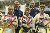 Алтайские спортсмены завоевали в Новосибирске 15 наград на масштабных соревнованиях по киокусинкай с участием 16 стран 