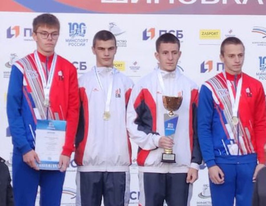 Мамонтовские легкоатлеты возвращаются с «Шиповки юных» с серебряными медалями