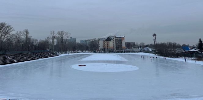 Ледовый каток «Клевченя» в Барнауле открывает сезон массового катания