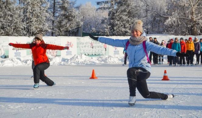 Парк спорта в Барнауле приглашает на бесплатные мастер-классы по катанию на коньках
