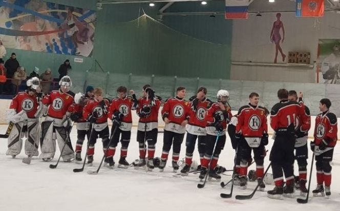 Краевой финал  «Золотой шайбы» в Славгороде выиграли хоккеисты местного  «Кристалла»