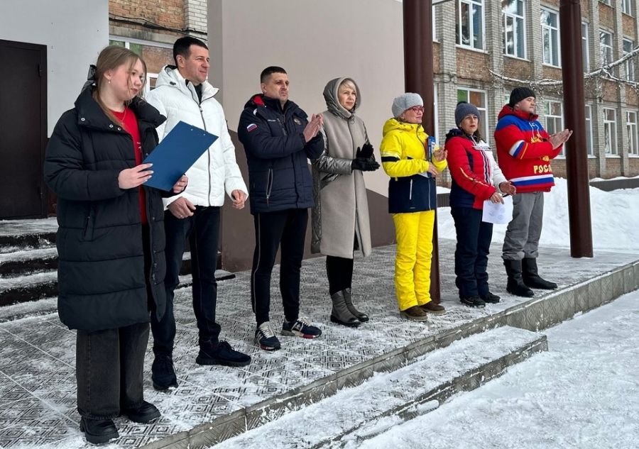 Правильные ориентиры. В Барнауле при поддержке Фонда Президентских грантов провели турнир по хоккею на валенках 