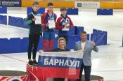 Егор Хромин из Барнаула выиграл «Серебряные коньки». Это третий воспитанник тренера Елены Комаровской, ставший лучшим в России в нынешнем сезоне 