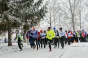 В Барнауле состоялся зимний полумарафон, посвящённый 30-летию клуба любителей бега "Восток". 
