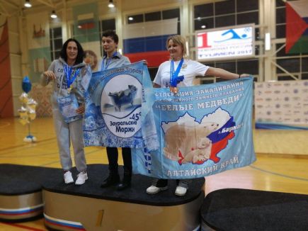 Представители барнаульского клуба «Белые медведи» успешно выступили на чемпионате России и этапе Кубка мира. 