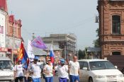 Международная факельная эстафета «Бег мира» сделала остановки в Бийске и Новоалтайске
