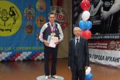 Василий Перегудов из Краснощёковского района выиграл международные соревнования среди ветеранов под эгидой конфедерации мастеров гиревого спорта.