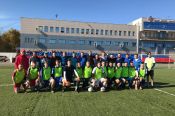 На стадионе спортшколы Алексея Смертина прошёл традиционный футбольный матч между студентами и выпускниками АлтГУ