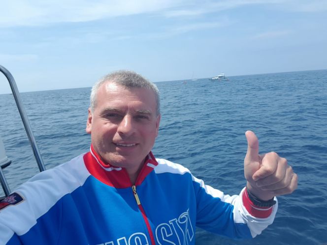 Барнаульский пловец Олег Чекушкин принял участие в заплыве между островами Сахалин и Хоккайдо