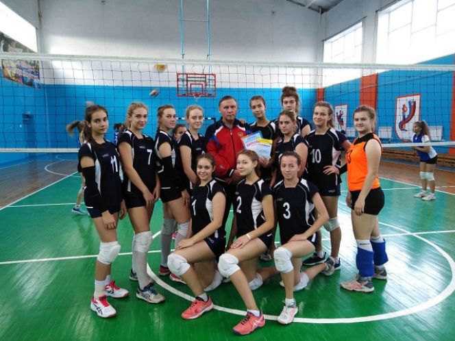 Команда Камня-на-Оби - победительница зонального этапа фестиваля волейбола «Здесь зажигаются звёзды»