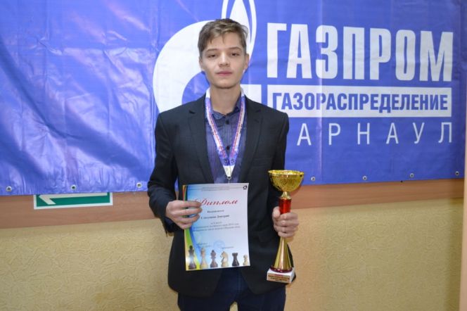 Дмитрий Слизунков и Ксения Урусова – новые чемпионы Алтайского края