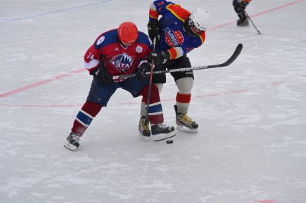 В посёлке Прутском Павловского района прошел третий этап Олимпийского фестиваля хоккея в Алтайском крае.