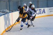 Бронзовым призёром в футболе стал Бийск, в хоккее - Белокуриха (фоторепортаж)