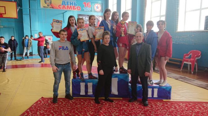 Определились победители турнира самбистов XL спартакиады спортивных школ Алтайского края