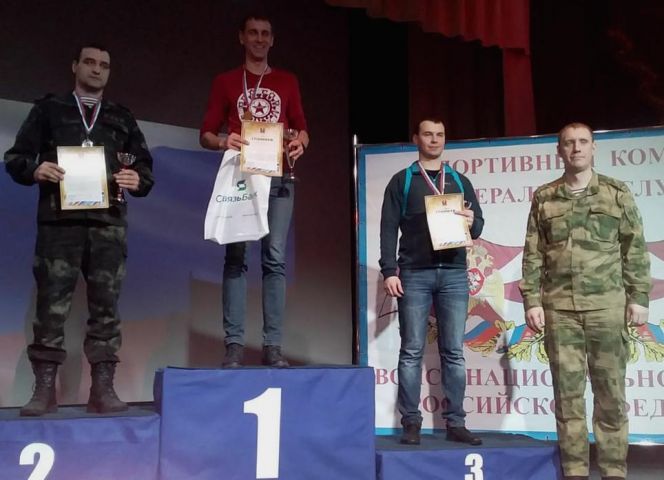 Команда Управления Росгвардии по Алтайскому краю стала победителем окружного чемпионата по офицерскому троеборью